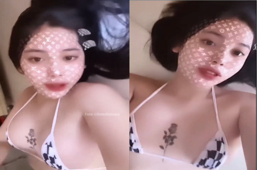 sex thiên địa Em gái da trắng mặt xinh lúc làm tình cứ cười